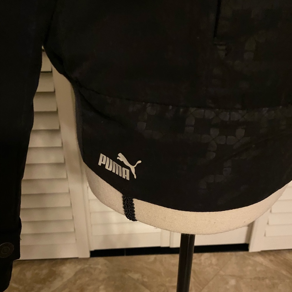 Puma Ferrari driving jacket. - Picture 3 of 7